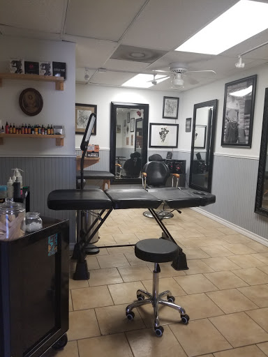 Tattoo Shop «magnum opus tattoo company», reviews and photos, 1817 Padre Blvd #4, South Padre Island, TX 78597, USA