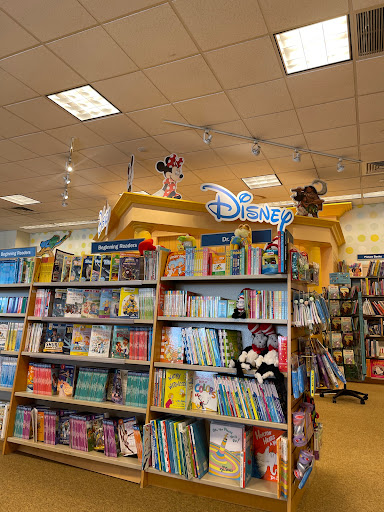 Book Store «Barnes & Noble», reviews and photos, 58 S 32nd St, Camp Hill, PA 17011, USA