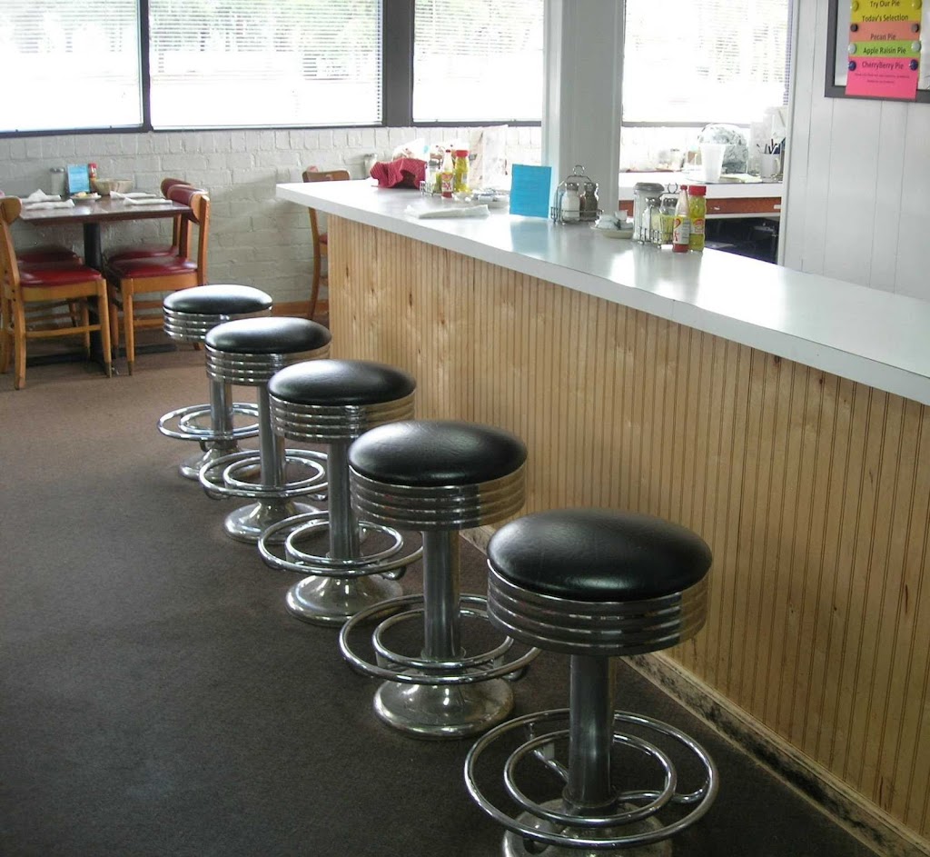 Litchfield Restaurant 29585