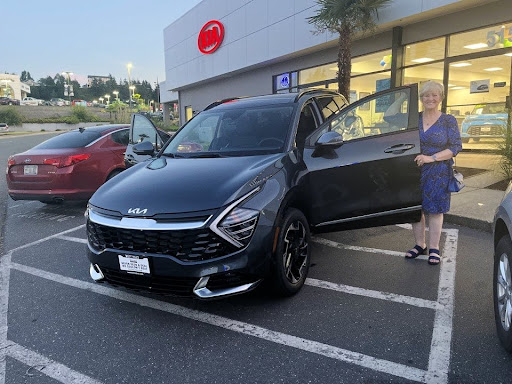 Kia Dealer «West Hills Kia», reviews and photos, 515 W Hills Blvd, Bremerton, WA 98312, USA