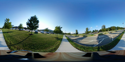 Technical School «New England Institute of Technology», reviews and photos