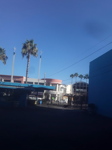 Car Wash «Premier Car Wash», reviews and photos, 17432 Ventura Blvd, Encino, CA 91316, USA