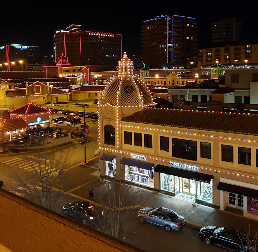 Computer Store «Apple Country Club Plaza», reviews and photos, 227 Nichols Rd, Kansas City, MO 64112, USA