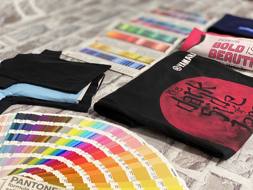 T-Shirt Druck TEXI-FLOCK | Textildruck, Stickerei & Werbemittel