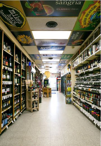 Liquor Store «Hidden Lake Liquors and Bar», reviews and photos, 2011 NJ-27, Somerset, NJ 08873, USA