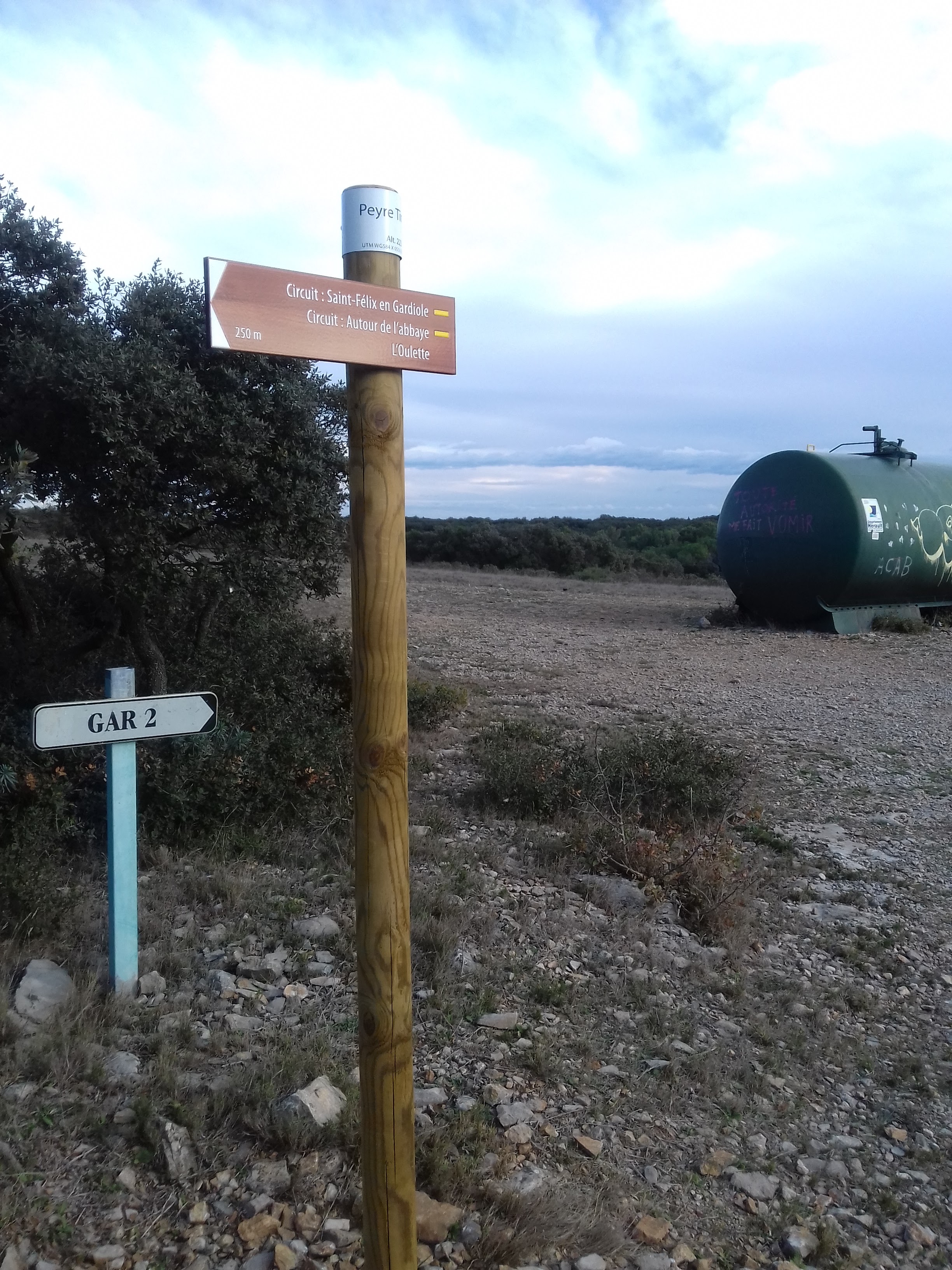 Photo n° 28 de l'avis de saintboianais. fait le 01/12/2017 à 18:40
