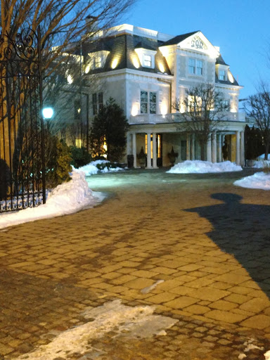 Ice Cream Shop «Kilwins Chocolates and Ice cream», reviews and photos, 262 Thames St, Newport, RI 02840, USA