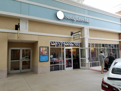 Outlet Mall «Tanger Outlet Mebane», reviews and photos, 4000 Arrowhead Blvd, Mebane, NC 27302, USA