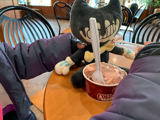 Ice Cream Shop «Cold Stone Creamery», reviews and photos, 101 Mill St #108, Gahanna, OH 43230, USA