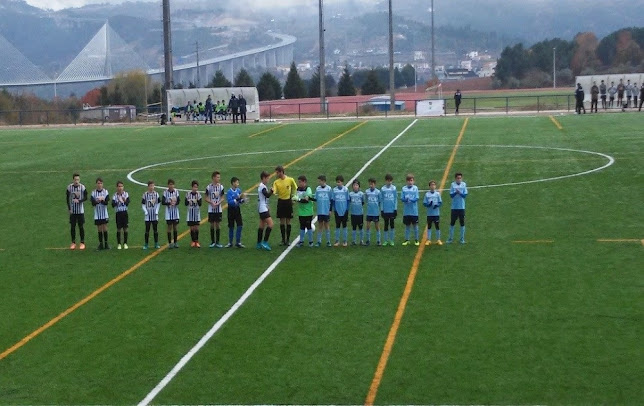 Avaliações doDiogo Cão em Vila Real - Escola