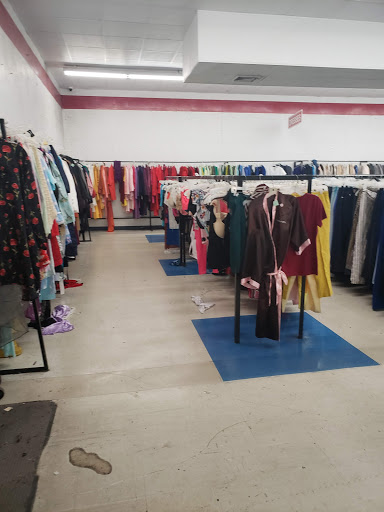 Thrift Store «Park Avenue Thrift», reviews and photos, 1021 Jesse Jewell Pkwy, Gainesville, GA 30501, USA