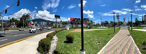 Monumento a La Madre San Pedro Sula