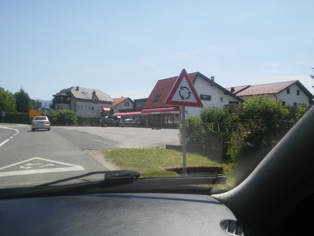 Ul. Andrije Gredičaka 1, 49243, Oroslavje