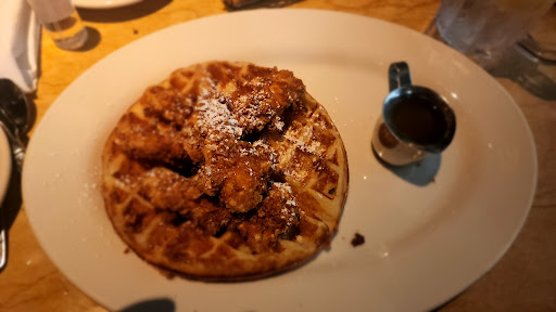 Restaurant «The Cheesecake Factory», reviews and photos, 2901 S Capital of Texas Hwy, Austin, TX 78746, USA