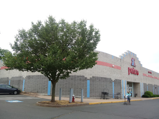 Pet Supply Store «Petco Animal Supplies», reviews and photos, 101 Hale Rd, Manchester, CT 06042, USA