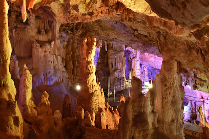 Sfendoni Cave in Zoniana