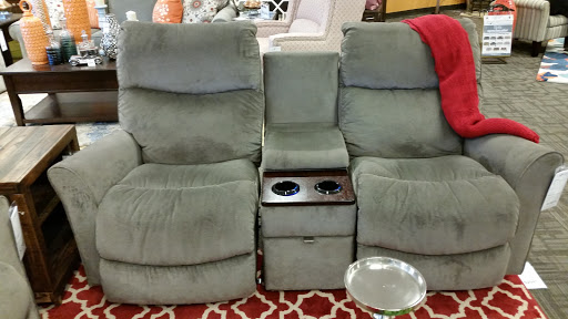 Furniture Store «La-Z-Boy Furniture Galleries», reviews and photos, 7070 SW Nyberg St, Tualatin, OR 97062, USA