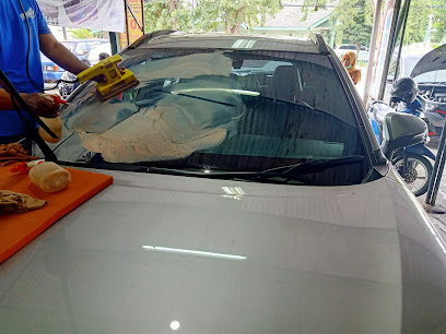 Kutei AC Mobil Service - Cleaning Kaca Mobil