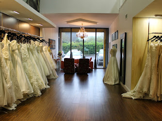 Rice 'N Roses Bridal Boutique, Douglas