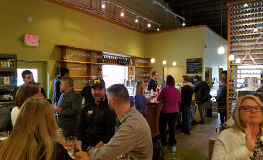 Wine Store «House Wine», reviews and photos, 644 High St, Columbus, OH 43085, USA