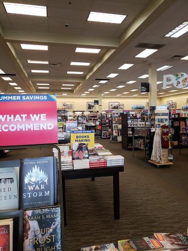 Book Store «Books-A-Million», reviews and photos, 3230 Westgate Mall, Fairview Park, OH 44126, USA