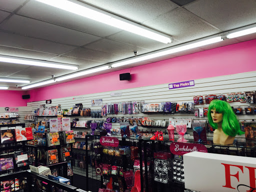 Landscaper «Southern Exposure Couples», reviews and photos, 2304 US-1, Fort Pierce, FL 34982, USA