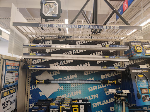 Hardware Store «Harbor Freight Tools», reviews and photos, 147 S Interstate Hwy 35, New Braunfels, TX 78130, USA