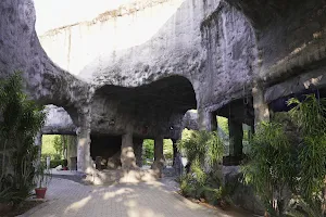 BRYS CAVES, The Jungle Resort image