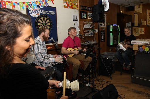 Bowling Alley «Timber Lanes Bowling Alley», reviews and photos, 1851 W Irving Park Rd, Chicago, IL 60613, USA