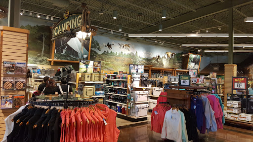 Sporting Goods Store «Bass Pro Shops», reviews and photos, 6112 W Grand Ave, Gurnee, IL 60031, USA