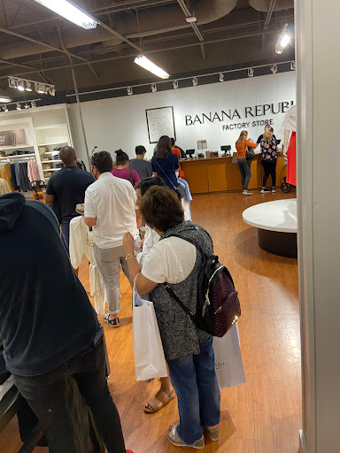 Clothing Store «Banana Republic», reviews and photos, 820 W Stacy Rd, Allen, TX 75013, USA