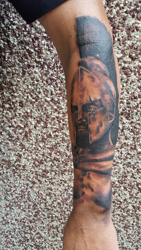 Tattoo Shop «Mecca Tattoo», reviews and photos, 115 S Broad St, Mankato, MN 56001, USA