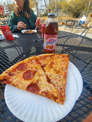 #10 best pizza place in Albany - Sweet Willy's Pizzeria