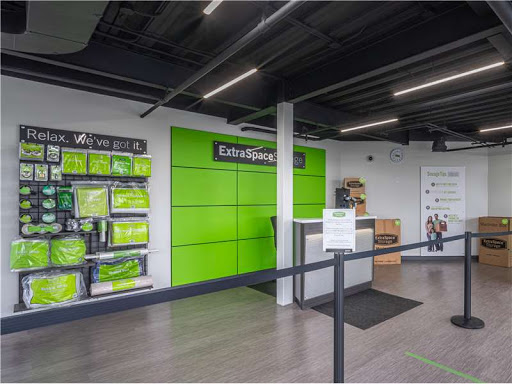 Storage Facility «Extra Space Storage», reviews and photos, 1432 Ogden Ave, Naperville, IL 60563, USA