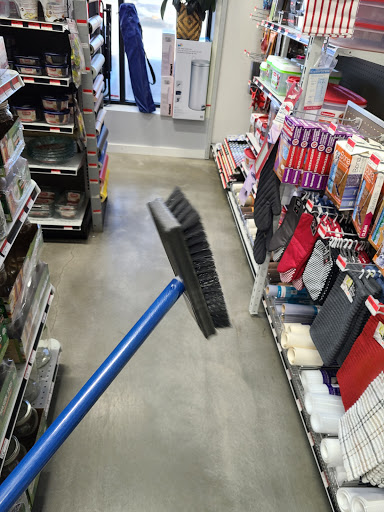 Hardware Store «Trio Hardware and Paint», reviews and photos, 1032 Old Country Rd, Plainview, NY 11803, USA