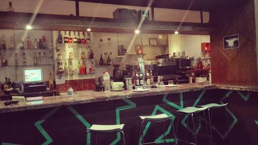 La Pecera Bar Café