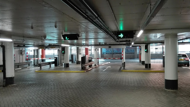 Reacties en beoordelingen van Parking Shopping Center Rotterdam