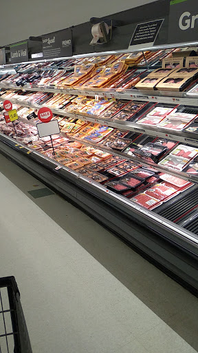 Supermarket «Super Stop & Shop», reviews and photos, 533 E Main St, Bay Shore, NY 11706, USA