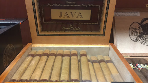 Cigar Shop «Cigar Bundles of Miami Cigar Lounge», reviews and photos, 405 SE 1st Ave, Florida City, FL 33034, USA