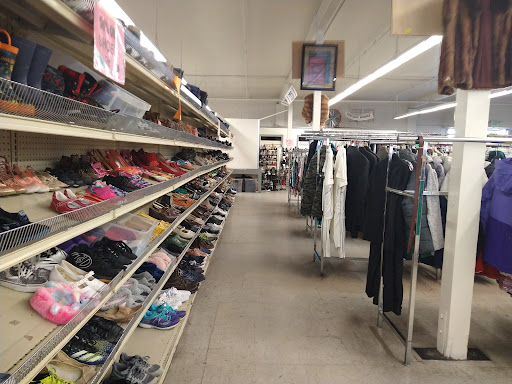 Thrift Store «Thrift Center Thrift Store», reviews and photos, 1060 El Camino Real, San Carlos, CA 94070, USA