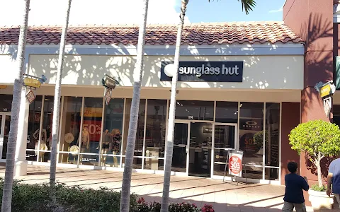 Sunglass Hut image