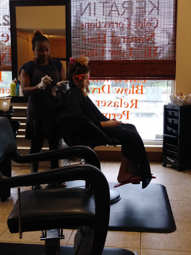 Beauty Salon «Apol Beauty Salon & Dominican Hair», reviews and photos, 602 SW Bayshore Blvd, Port St Lucie, FL 34983, USA