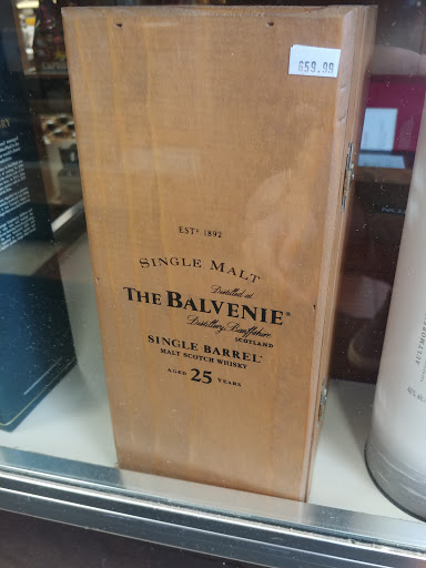 Liquor Store «Lambrechts Liquor Store», reviews and photos, 2926 Niles Ave, St Joseph, MI 49085, USA