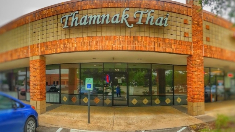 Thamnak Thai Restaurant