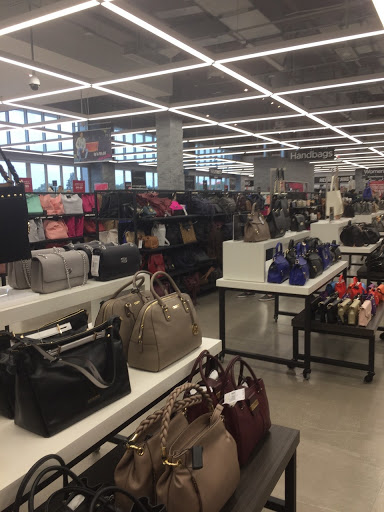 Department Store «Saks OFF 5TH», reviews and photos, 6502 Springfield Mall, Springfield, VA 22150, USA