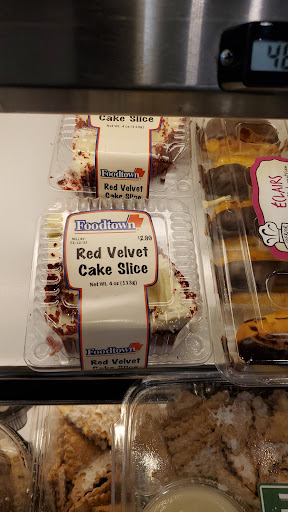 Grocery Store «Foodtown of Kensington», reviews and photos, 382 McDonald Ave, Brooklyn, NY 11218, USA