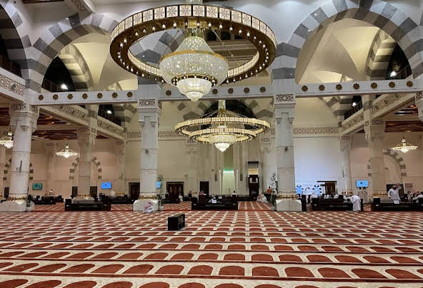 الراجحي مسجد عائشة فنادق جامع