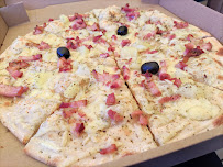 Plats et boissons du Pizzas à emporter Català pizza à Le Barcarès - n°3