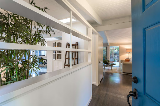 Elegant Floors image