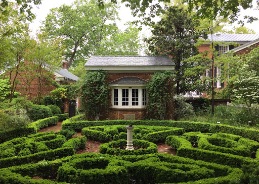 Gift Shop «Boxwoods Gardens/Gifts/Home», reviews and photos, 100 E Andrews Dr NW, Atlanta, GA 30305, USA